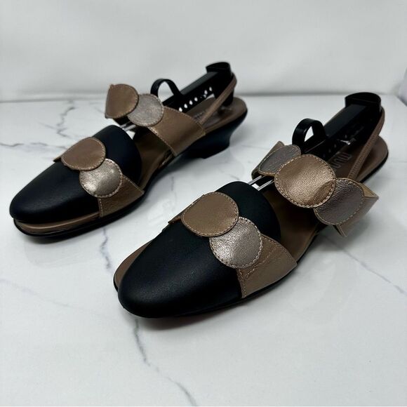 Munro Slingback Sandals- Size 11 - Picture 1 of 12